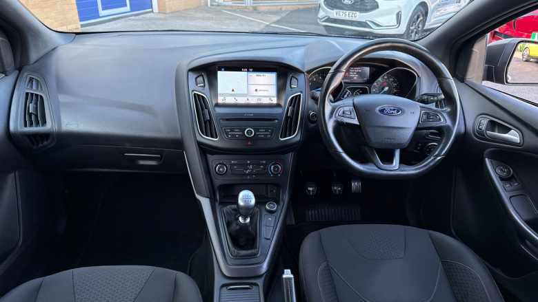 Ford Focus 1.5 EcoBoost ST-Line 5dr Petrol Estate